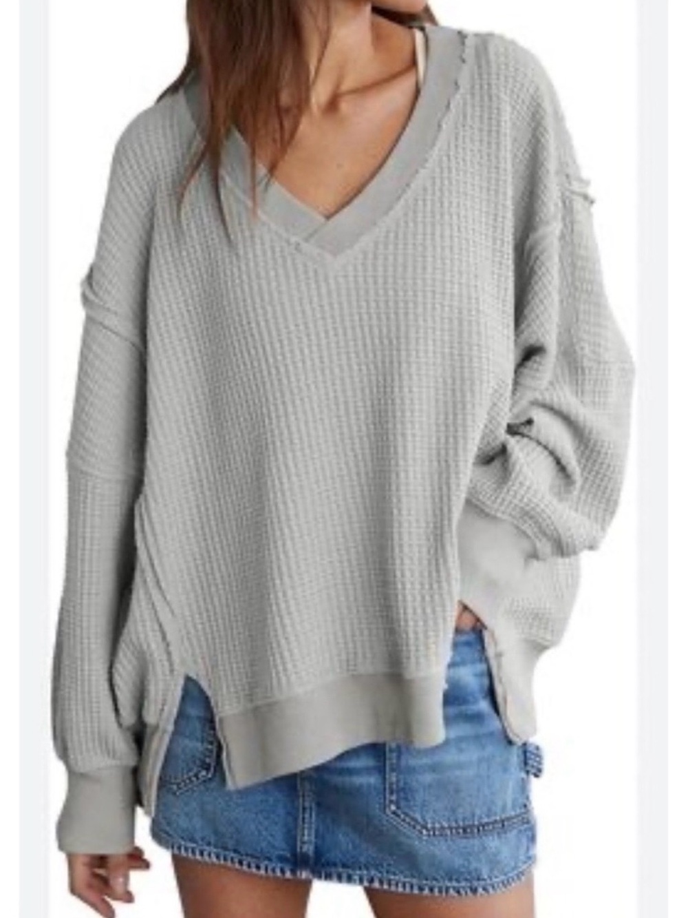 AE Big Hug Waffle Knit V-Neck Women’s Sweater, Light Gray - size M